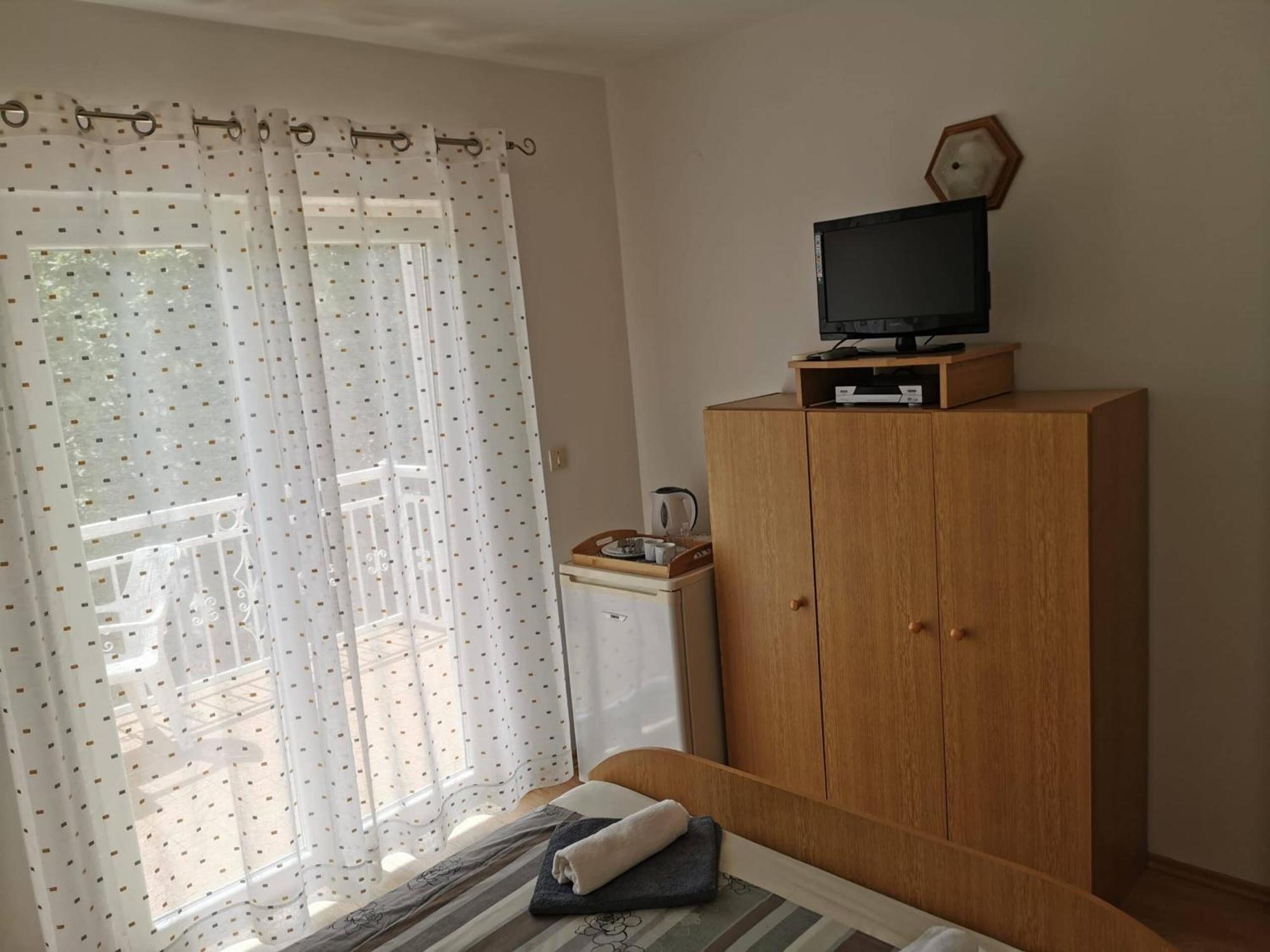 Apartments And Rooms ニヴィーチェ 部屋 写真
